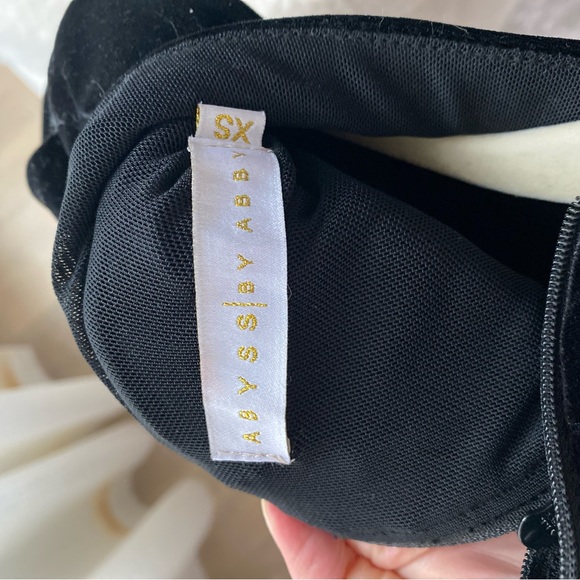 Abyss by Abby Solonge Set - Picture 7 of 16